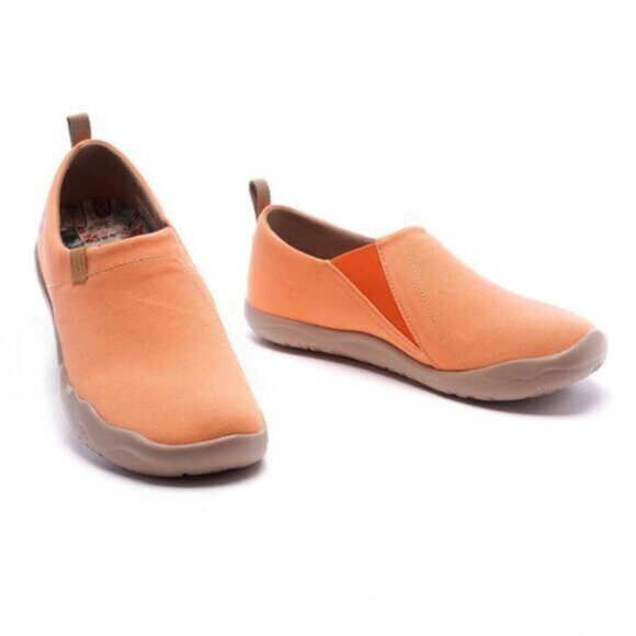 Womens UIN Size10 NWT Slip On Canvas Comfortable Loafers Toledo Canvas Orange - Picture 1 of 5